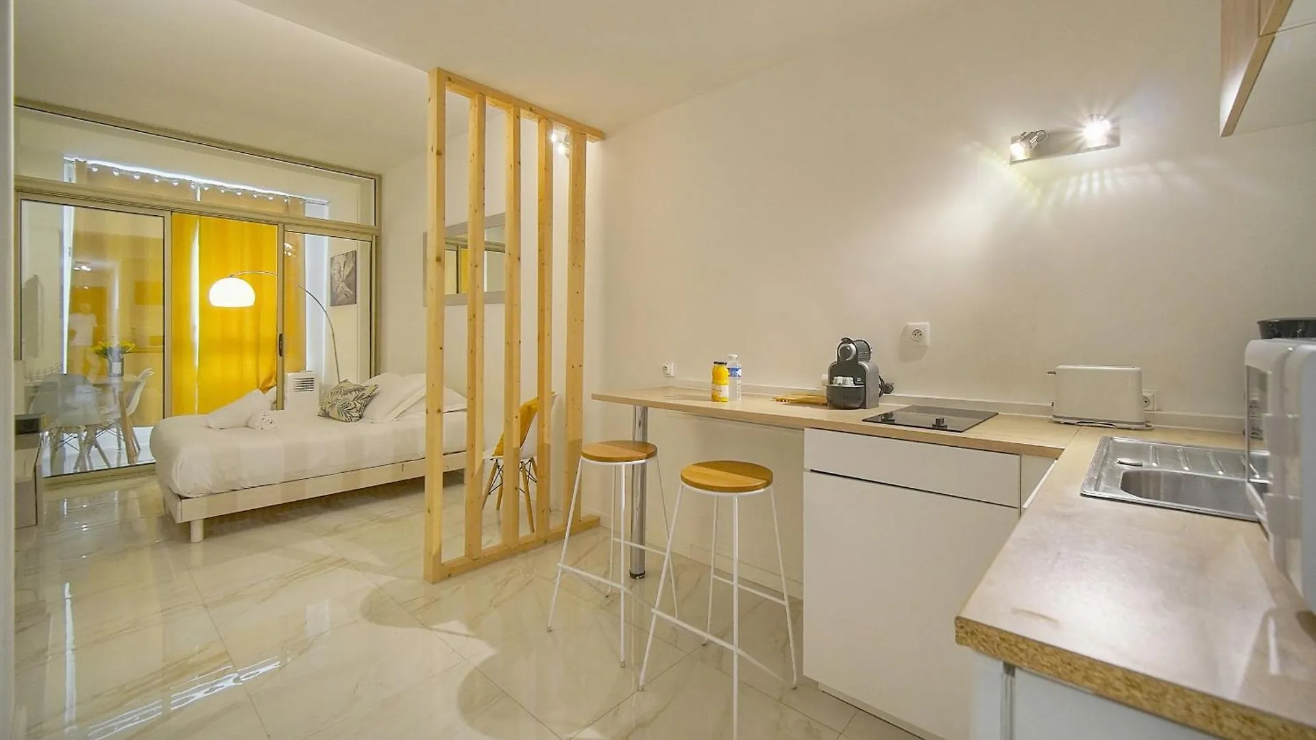 Studio Moderne Et Lumineux Proche Plages A0B197 Cannes