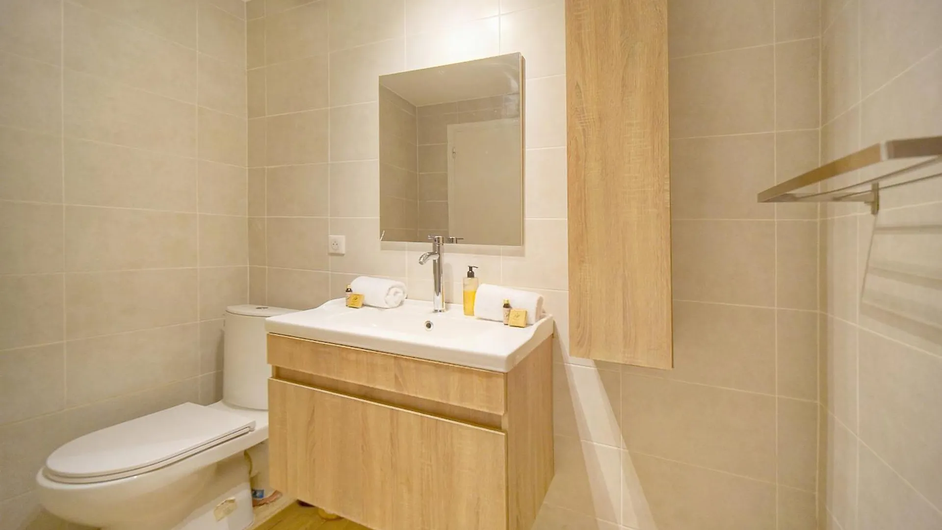 Apartment Studio Moderne Et Lumineux Proche Plages A0B197 Cannes France